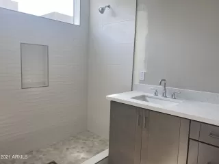 Photo #3: 6176410 Listing