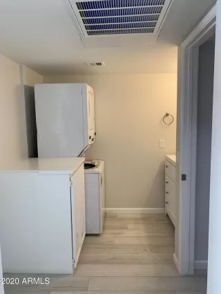 Photo #6: 6176460 Listing