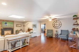 Photo #2: 6176610 Listing