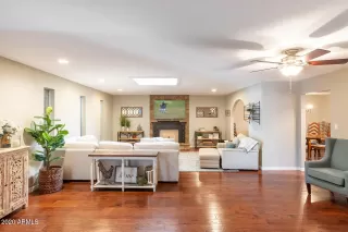 Photo #3: 6176610 Listing