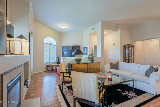 Photo #2: 6176886 Listing 