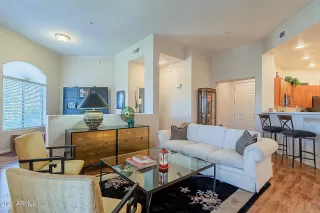 Photo #5: 6176886 Listing 