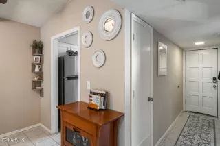 Photo #4: 6176909 Listing 