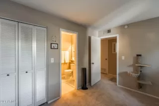 Photo #6: 6176909 Listing 