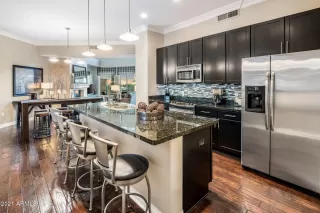 Photo #5: 6177080 Listing