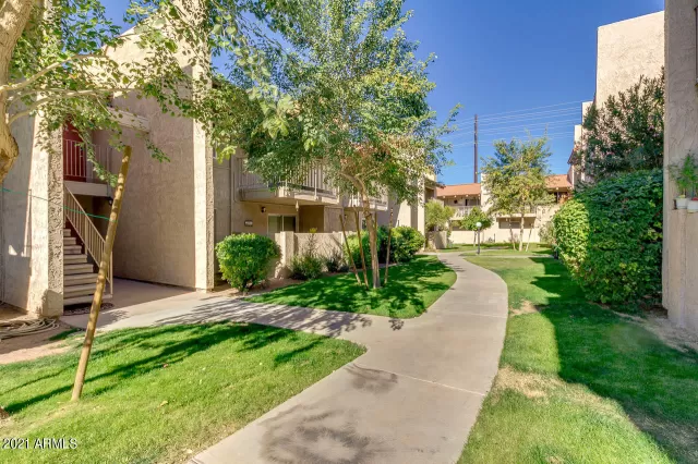 MLS: 6177252 Condo For Sale