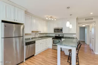 Photo #6: 6177252 Listing