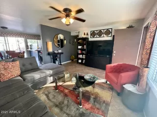 Photo #5: 6177330 Listing 