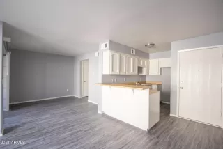 Photo #3: 6177360 Listing