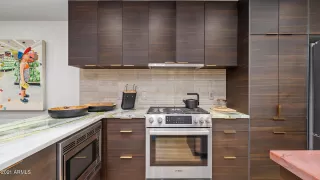 Photo #4: 6177421 Listing