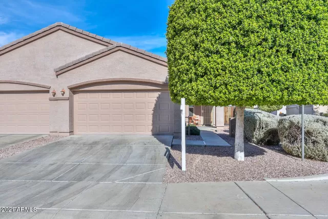 MLS: 6177555 Condo For Sale