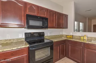 Photo #5: 6177555 Listing 