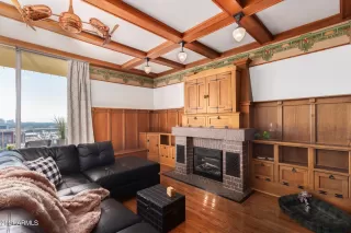 Photo #5: 6177746 Listing