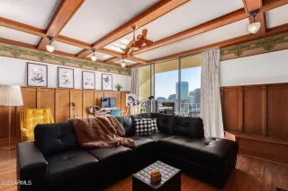 Photo #6: 6177746 Listing