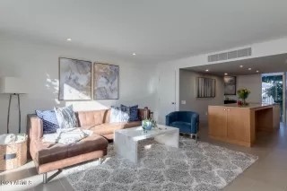 Photo #5: 6177747 Listing