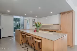 Photo #6: 6177747 Listing