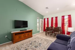 Photo #3: 6177856 Listing