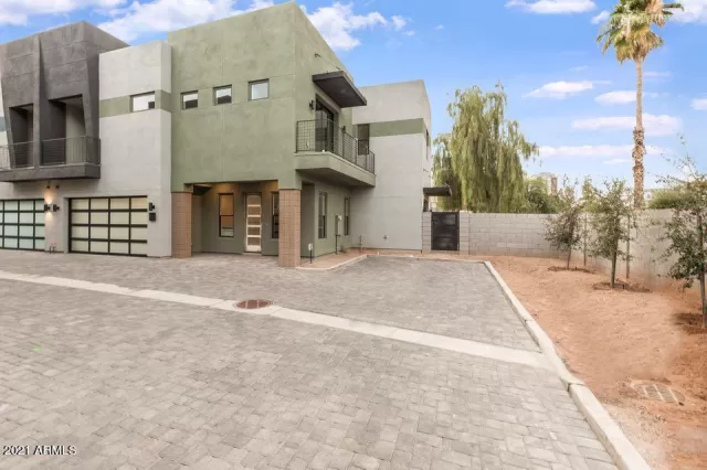 MLS: 6177937 Condo For Sale