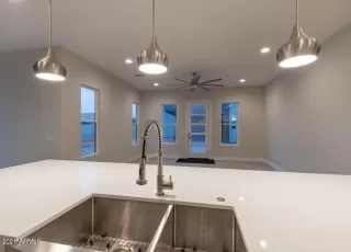 Photo #2: 6177937 Listing