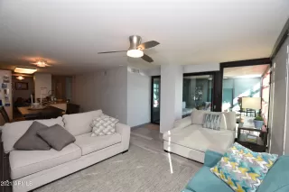 Photo #3: 6177956 Listing