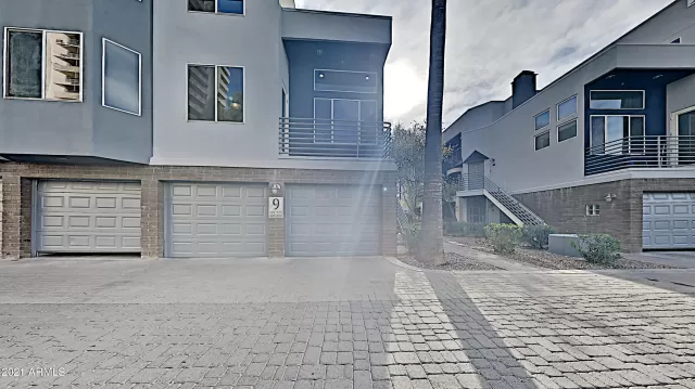 MLS: 6177968 Condo For Sale