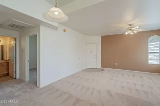 Photo #5: 6177997 Listing