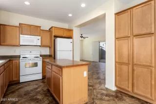 Photo #2: 6178039 Listing 