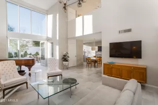 Photo #5: 6178071 Listing