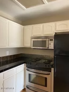 Photo #2: 6178256 Listing