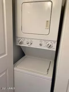 Photo #6: 6178256 Listing