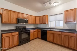 Photo #3: 6178355 Listing