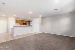 Photo #3: 6178402 Listing