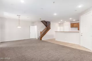 Photo #5: 6178402 Listing