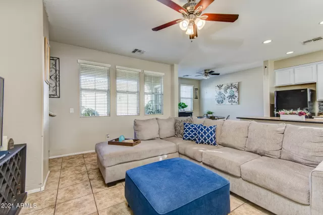 MLS: 6178422 Condo For Sale