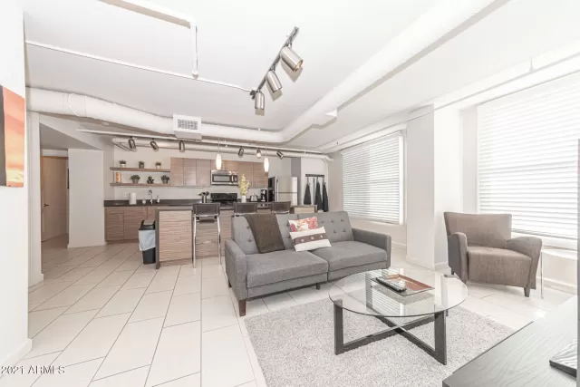 MLS: 6178550 Condo For Sale