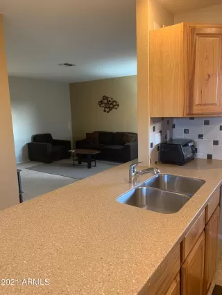 Photo #5: 6178611 Listing