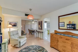 Photo #5: 6178632 Listing