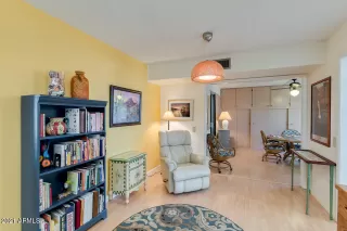 Photo #6: 6178632 Listing