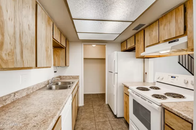 MLS: 6178641 Condo For Sale