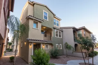 Photo #2: 6178695 Listing 