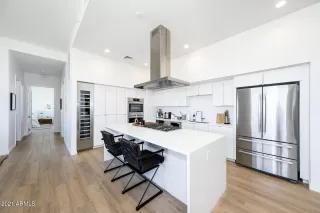 Photo #5: 6178792 Listing