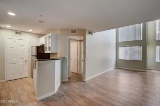 Photo #6: 6178842 Listing