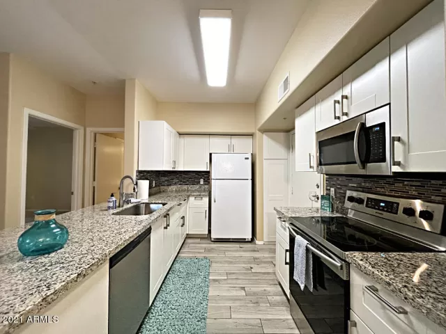 MLS: 6179056 Condo For Sale