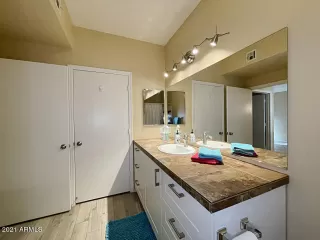 Photo #5: 6179056 Listing