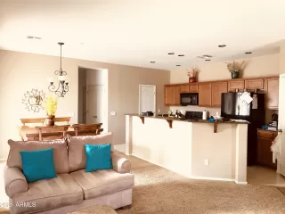 Photo #6: 6179091 Listing