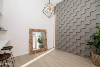 Photo #3: 6179262 Listing