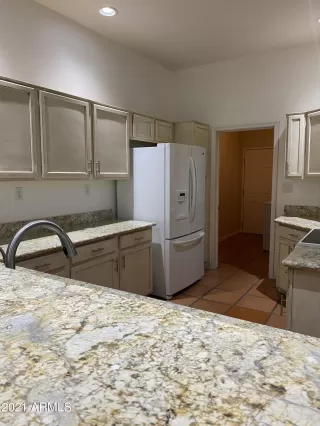 Photo #3: 6179367 Listing