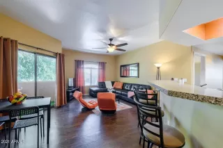 Photo #4: 6179463 Listing
