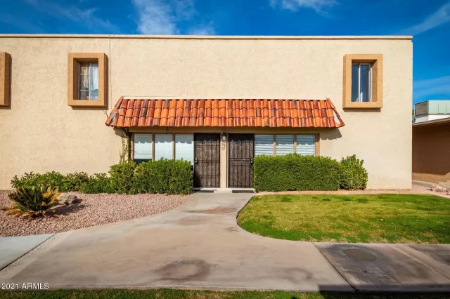 MLS: 6179610 Condo For Sale