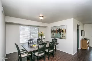 Photo #5: 6179710 Listing